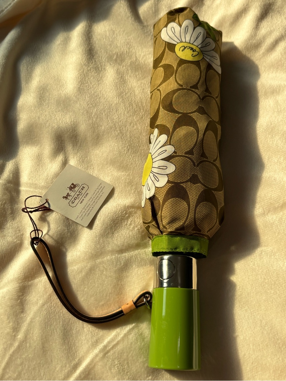 NWT ✨Rare Vintage Coach Signature C Daisy Umbrella (Green/Khaki)✨ - Picture 16 of 16